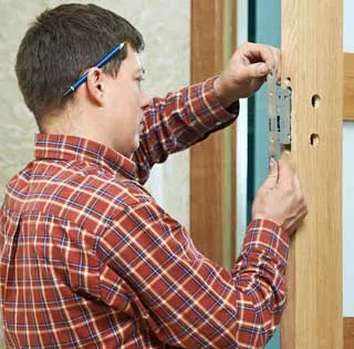 Central Locksmith Store Manhattan Beach, CA 310-955-1735 logo-image - locksmith-key-service-01